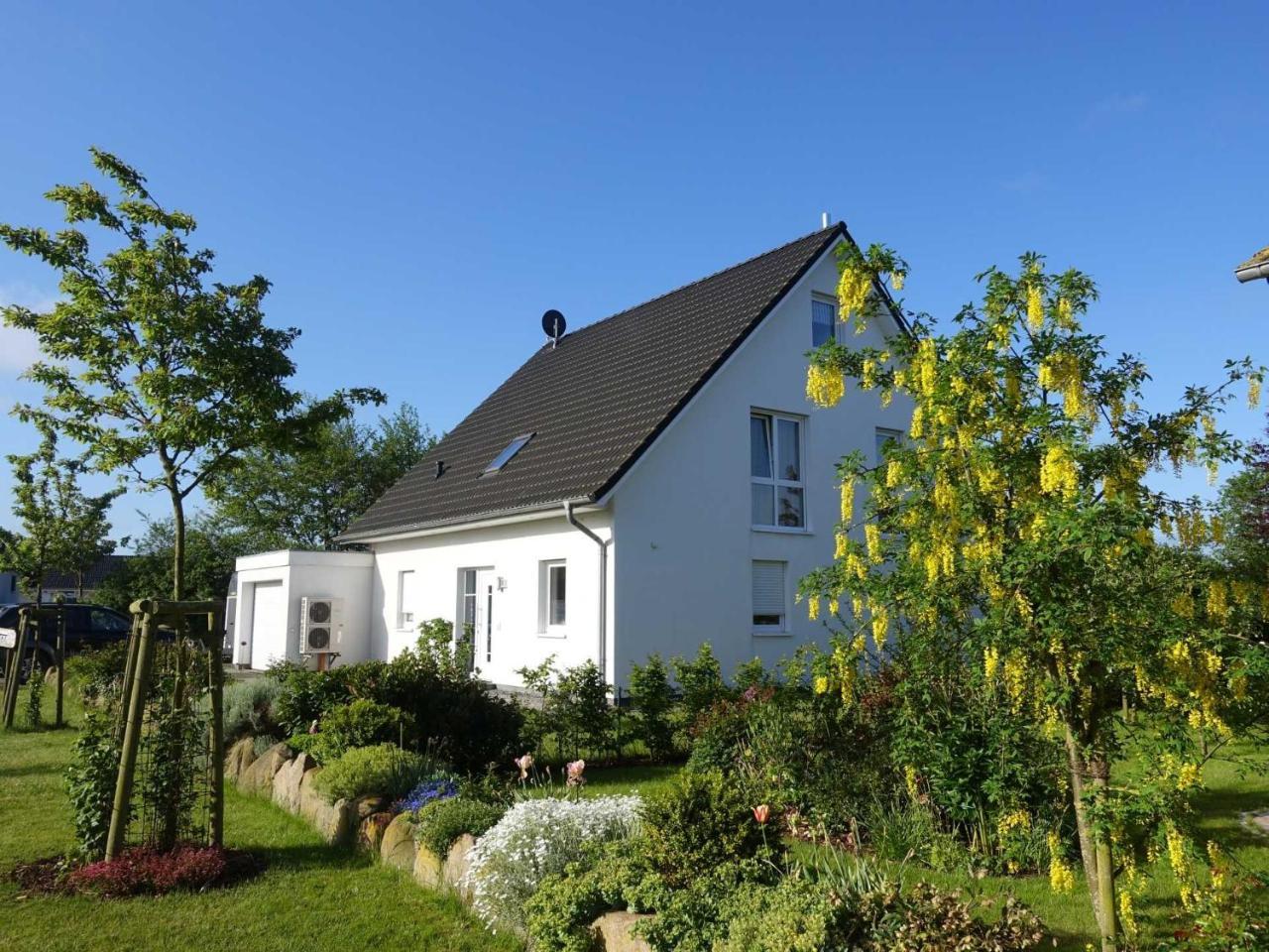 Ferienwohnung Regenbogenhaus Hasselberg  Екстериор снимка